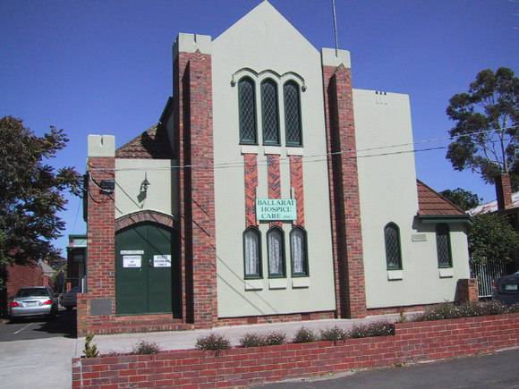 312 Drummond Street South