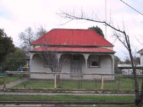 103 Stawell Street North