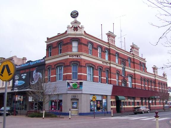 92 Bridge Mall