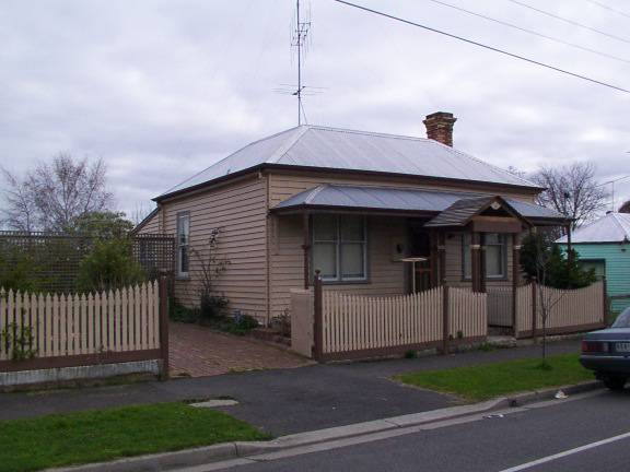 56 Peel Street South