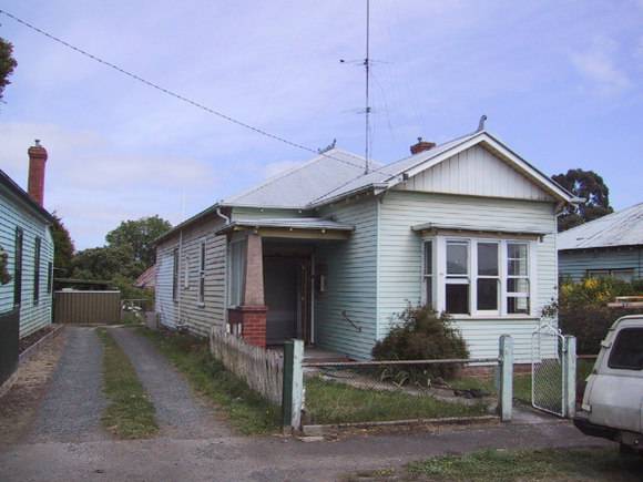 514 Drummond Street South