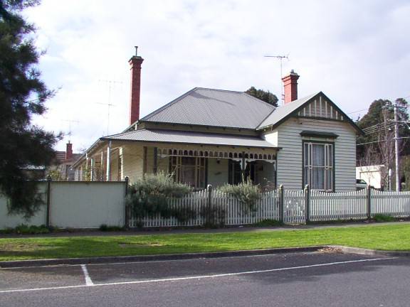 207 Bradshaw Street