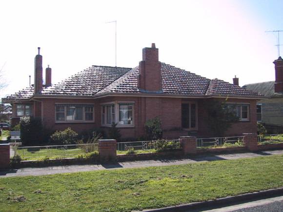 11 Morres Street