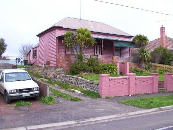 405 Humffray Street South