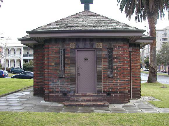 h00945 1 old men's shelter powlett reserve cnr powlett and albert east melbourne front view 