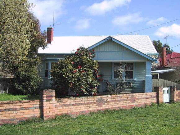 13 Rowe Street