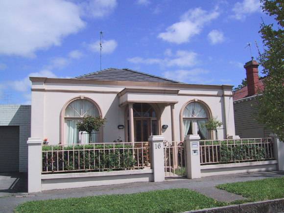 16 Ripon Street South
