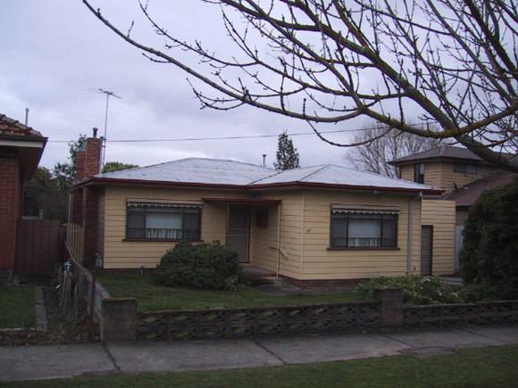 113 Stawell Street North