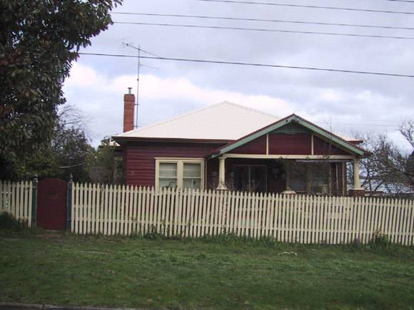 9 Queen Street North