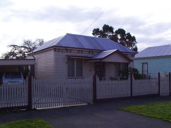 18 Peake Street