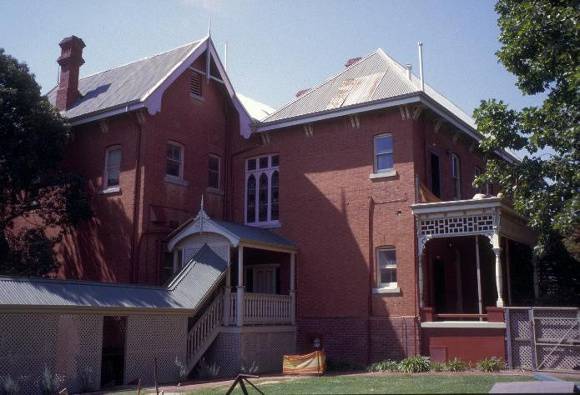 h00729 rio vista currton avenue mildura back corner she project 2003