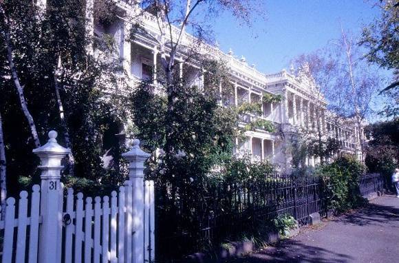 h01291 st vincents place precinct albert park view along street she project 2003