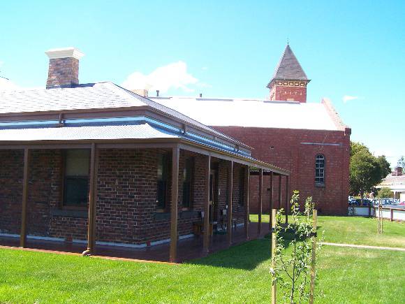 Clifton Hill Hodgkinson St  94