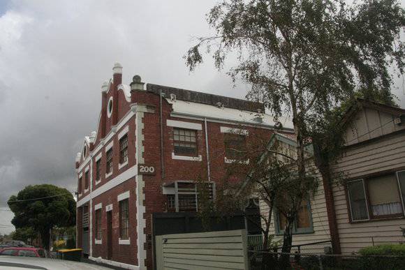 Clifton Hill Noone St 200  9477.JPG