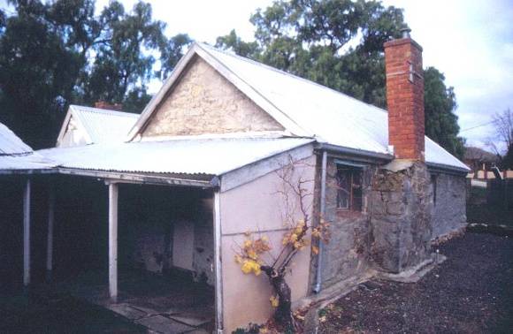 h01838 tutes cottage greenhill road castlemaine verandah she project 2003
