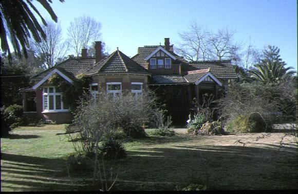 h00521 warra murdoch rd wangaratta front view aug1994