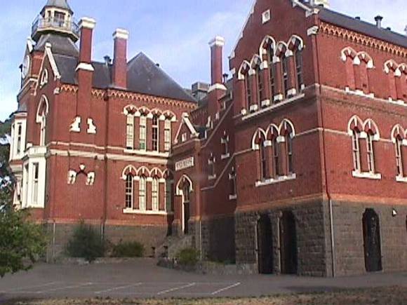 h01642 camp hill central school no 1976 gaol road rosalind park bendigo front cnr she project 2004