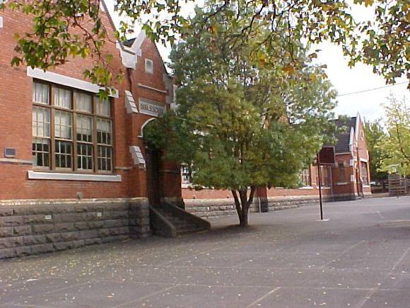 h01714 primary school no 33 dana street ballarat playground 