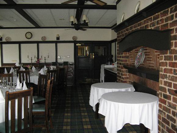Barwon_Heads_Golf_Club_June_2010 dining room.jpg