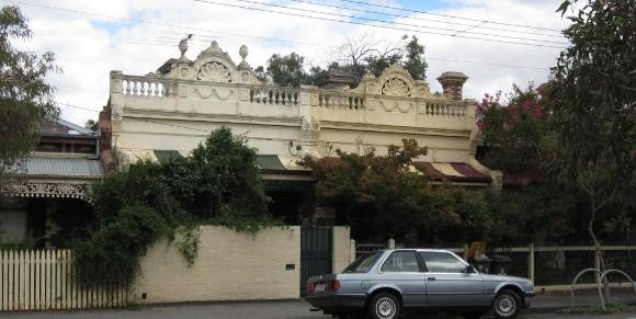 Carlton Nth Station St 2269.jpg