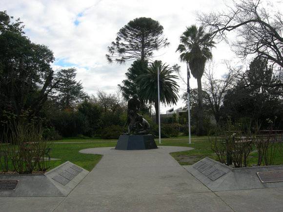 1772_Benalla_Botanic_gardens_2010_July_2_HV_0171.jpg