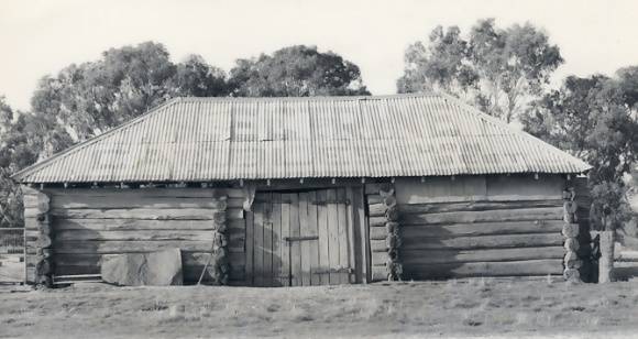 B1797 Log Lock Up Carisbrook
