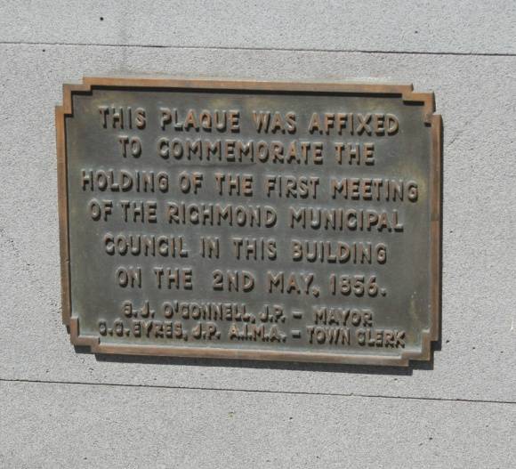 Plaque