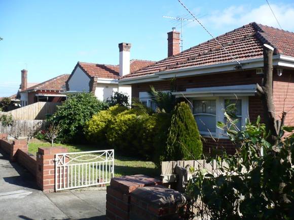 ROXBURGH ST WEST SIDE