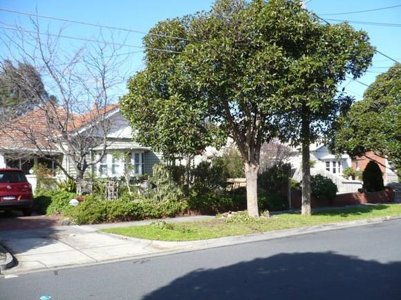 ROXBURGH ST EAST SIDE