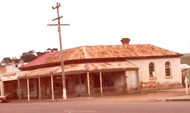 B3617 Corner Shop 