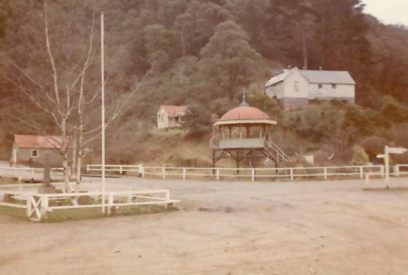 B3582 Bandstand 