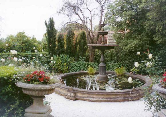 h00192 merchiston hall garden street geelong fountain 