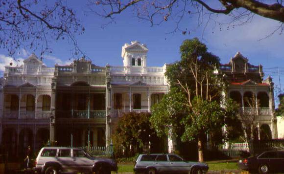 h01831 1 terrace kerferd rd albert park ac2 june1999