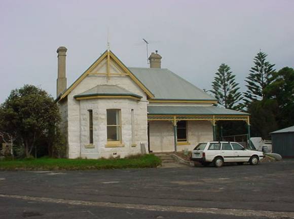 h01090 fort franklin portsea commandants house 01 0604 js