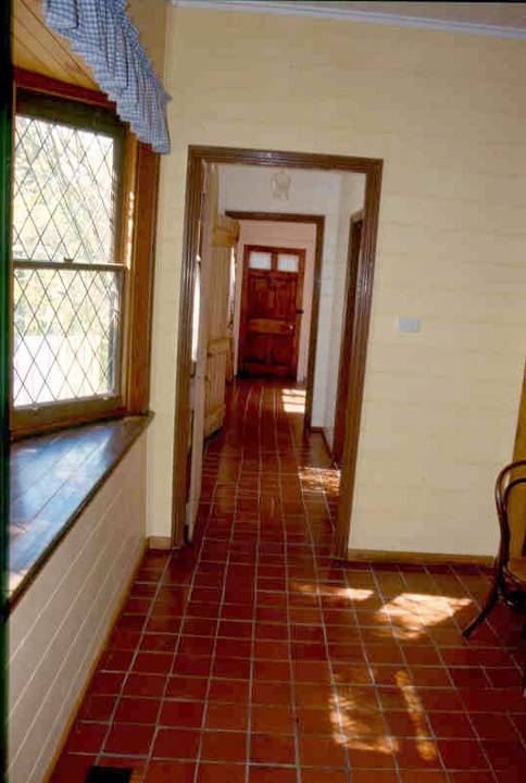 h02071 h2071 former portland inn rear wing july 2004