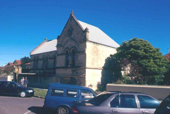 h02076 ellerslie college warrnambool front facade 03 oct2004 mz