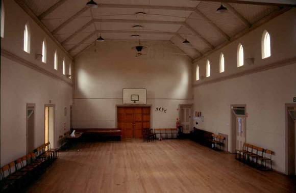 h00044 st andrews ballarat sunday school interior oct03