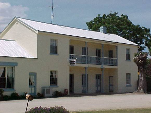 1 plough inn beechworth road front view