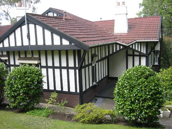 h01009 1 desbrowe annear house 38 the eyrie eaglemont 001 feb mz