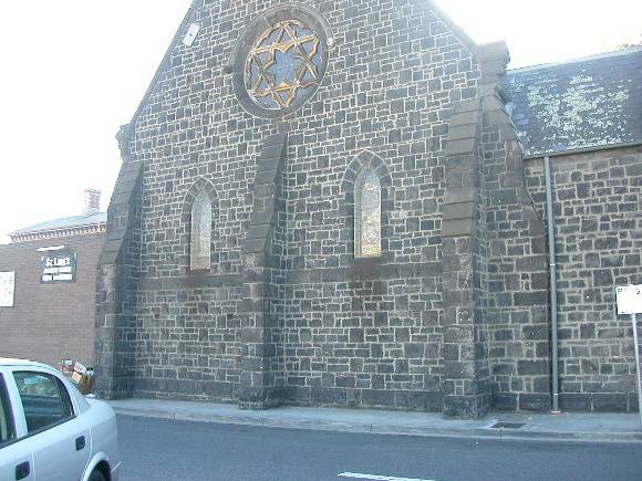 st luke's detail of west facade april05