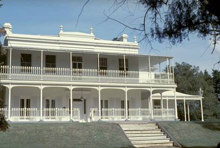 h00205 como house 02