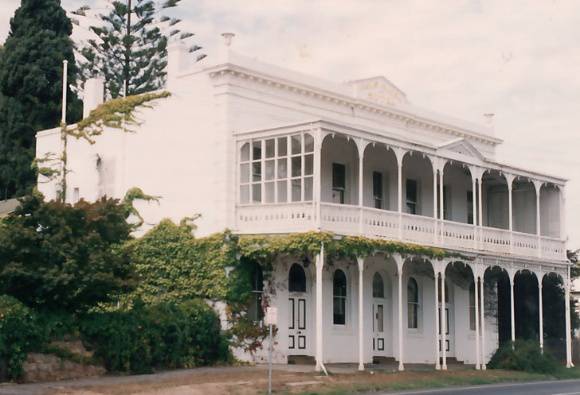 B6127 Gold Mines Hotel 