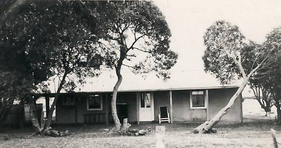 B2243 Peck's Place 