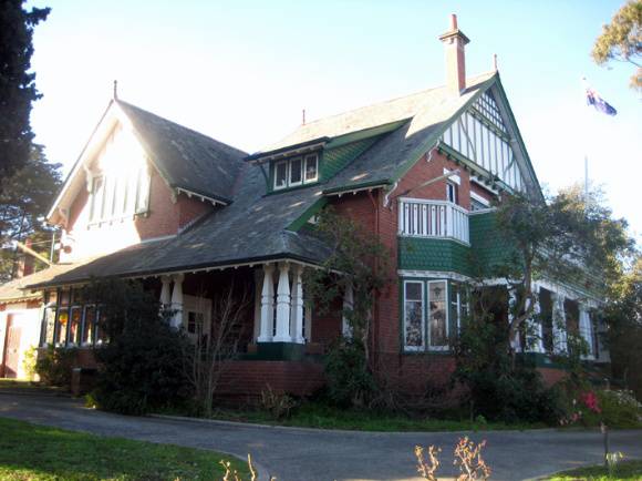 Ivanhoe RSL_1.jpg