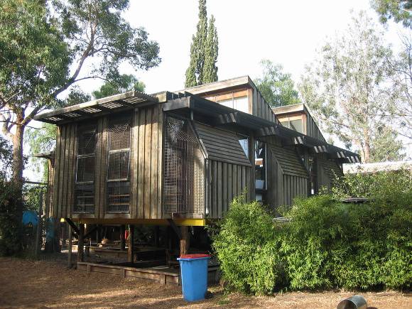 h00072 h00072 preshil school may 05 tree house