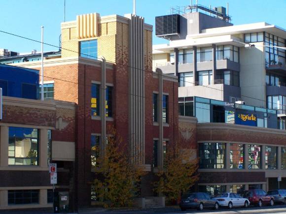 655 Victoria Street.JPG