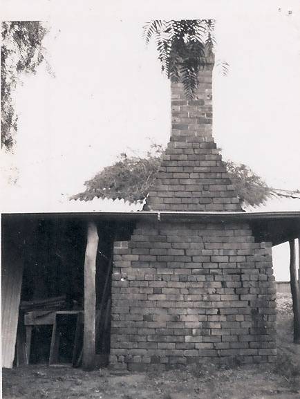 B2805 Bone Homestead & Chimney