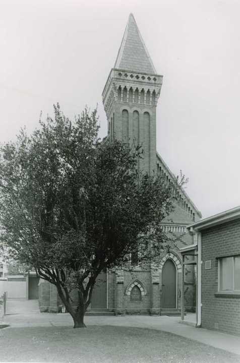 B4717 St Johns Lutheran Church 