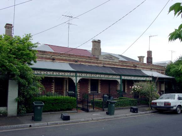 Yarra St  64-70.JPG