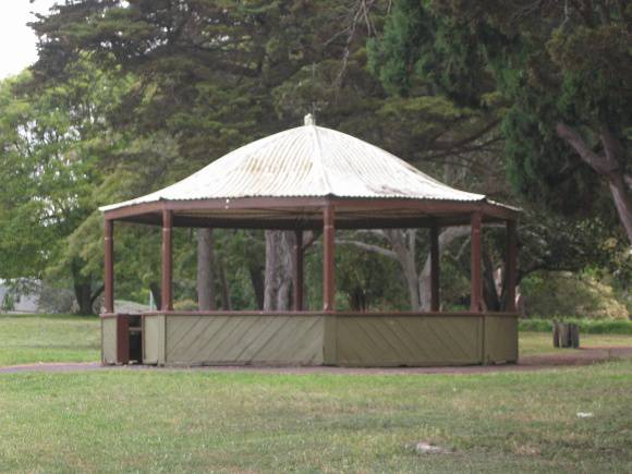 H2095 Eastern Park 10.2005 rotunda
